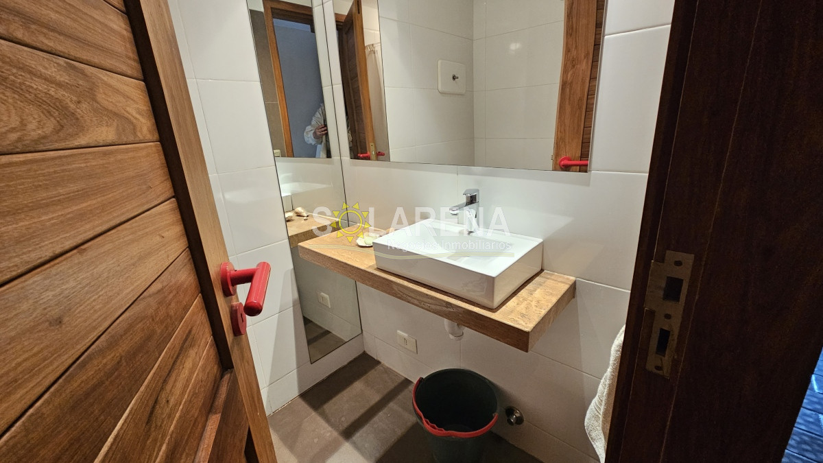 Apartamento ID.562 - Edificio bajo en zona puerto, amplio 