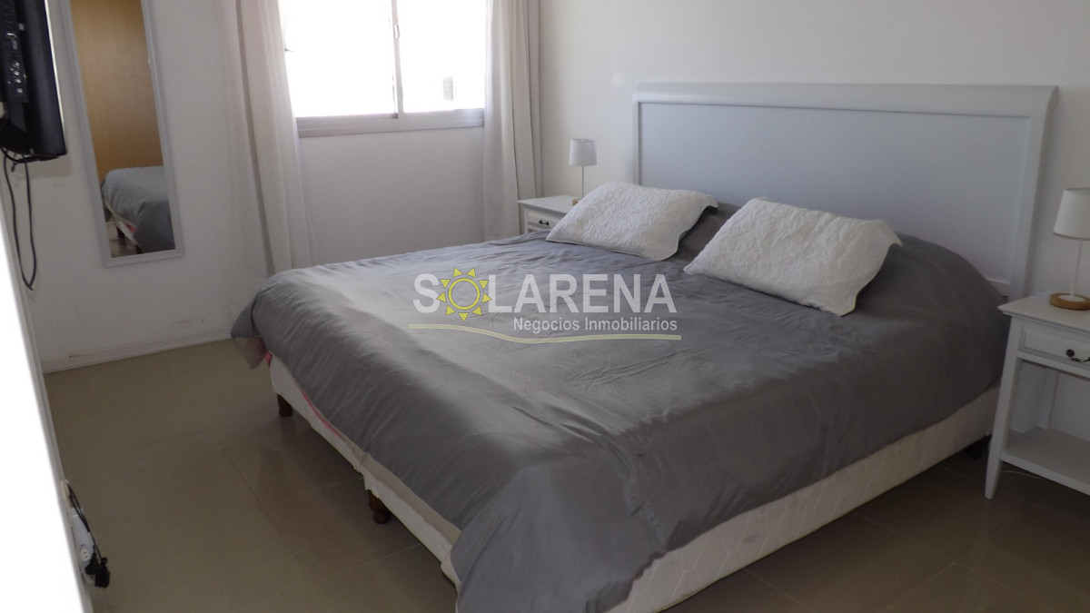 Apartamento ID.6403 - Pent House dupex con parrillero propio a metros del mar