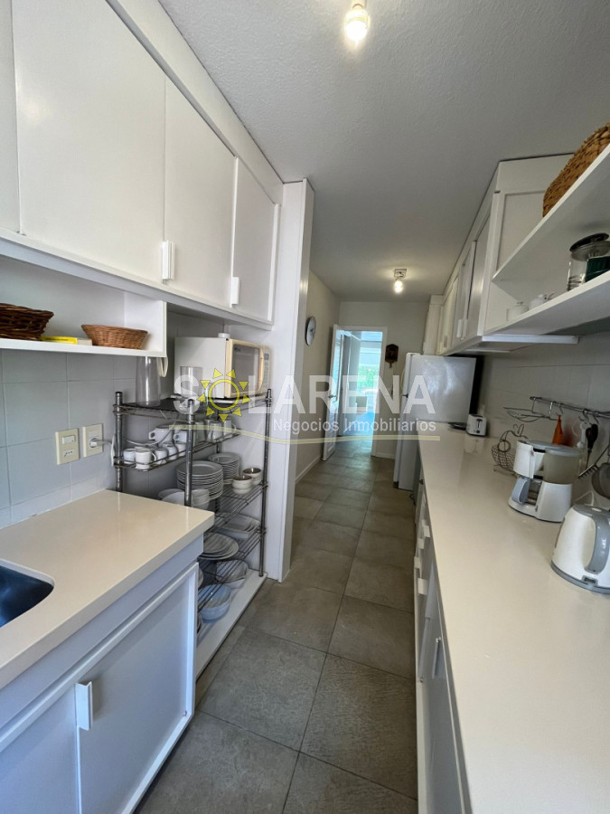 Apartamento ID.89 - Hermoso apartamento en edificio bajo a dos cuadras del puerto