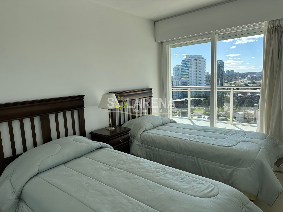 Apartamento ID.929 - Torre de categoria a 3 cuadras de Hotel Conrad y 2 de la Brava
