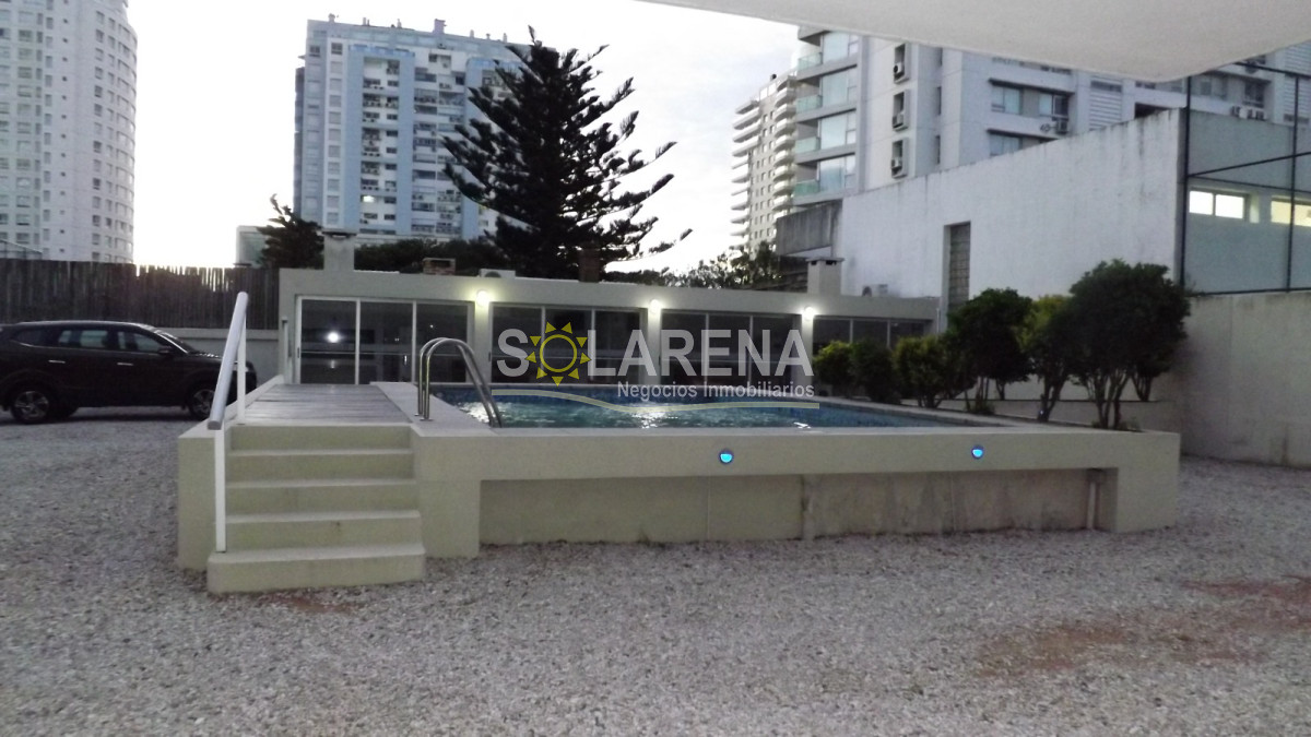 Apartamento ID.6403 - Pent House dupex con parrillero propio a metros del mar