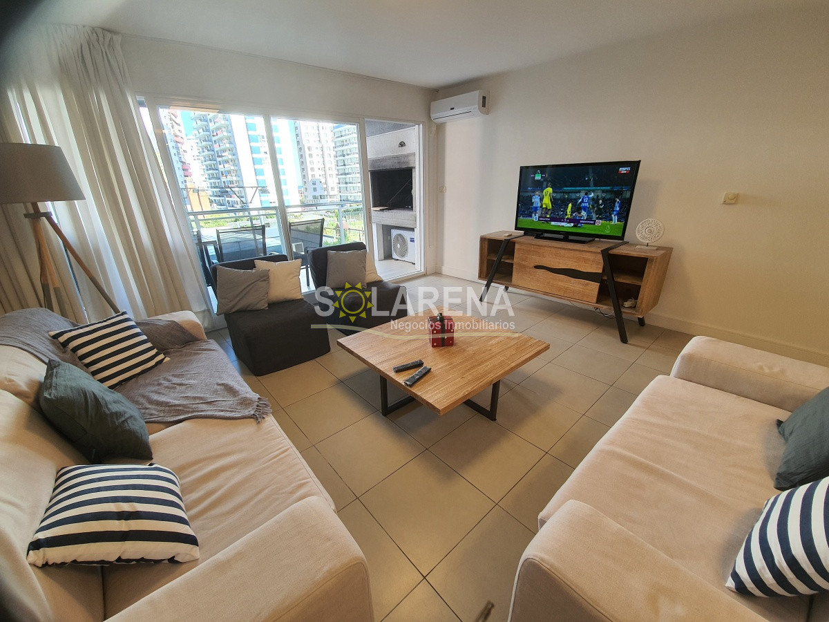 Apartamento ID.447 - Torre de categoria a 3 cuadras de playa Mansa