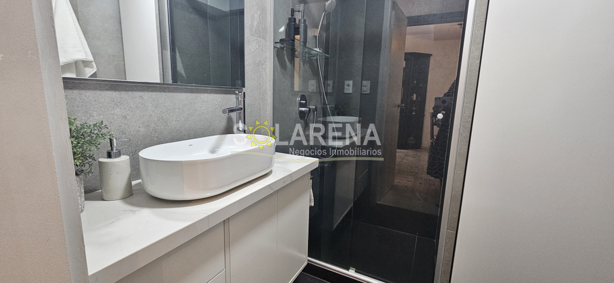 Apartamento ID.6533 - Hermoso apartamento en edificio bajo a dos cuadras de la playa