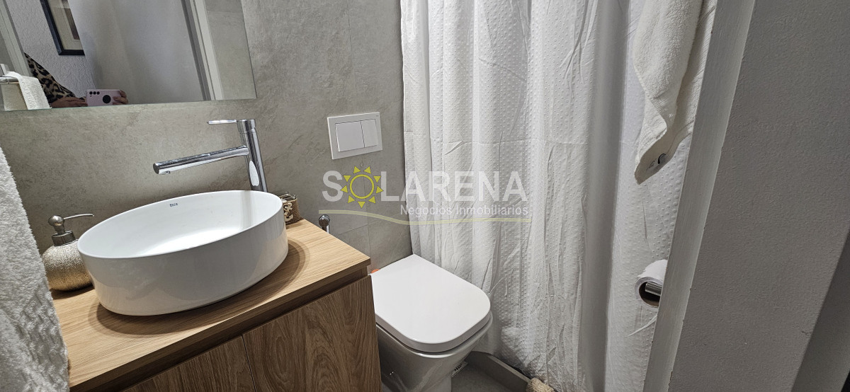 Apartamento ID.6533 - Hermoso apartamento en edificio bajo a dos cuadras de la playa