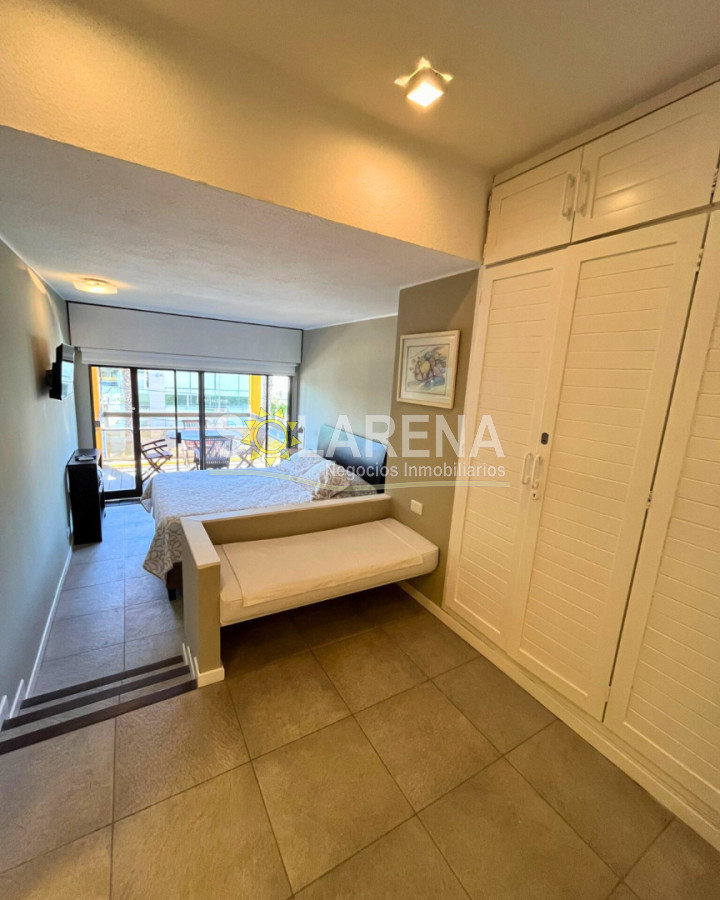 Apartamento ID.89 - Hermoso apartamento en edificio bajo a dos cuadras del puerto