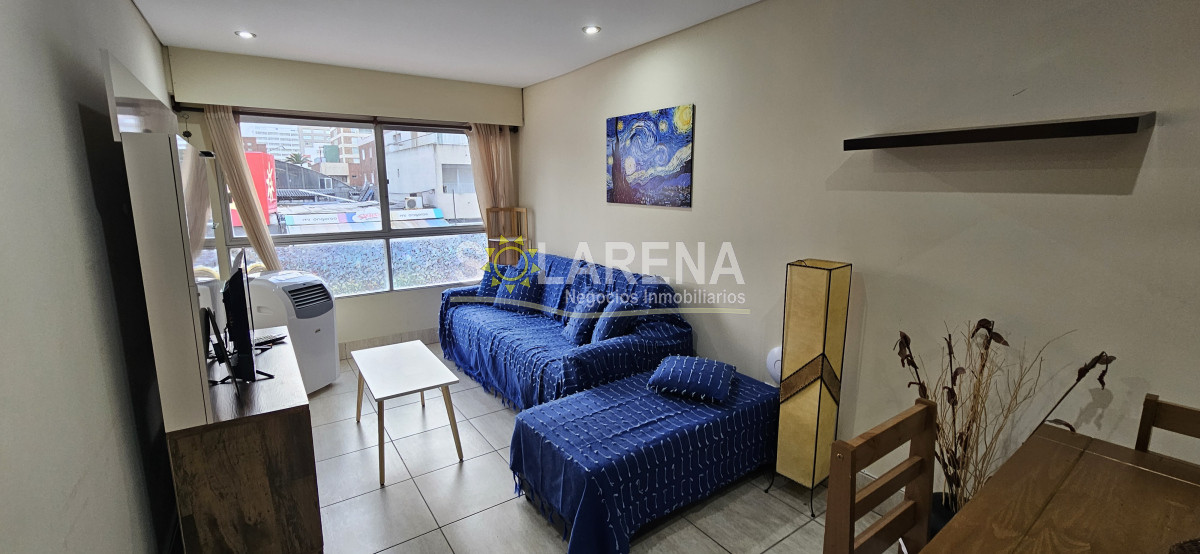 Apartamento ID.853 - EDIFICIO BAJO A UNA CUADRA DE LA PLAYA