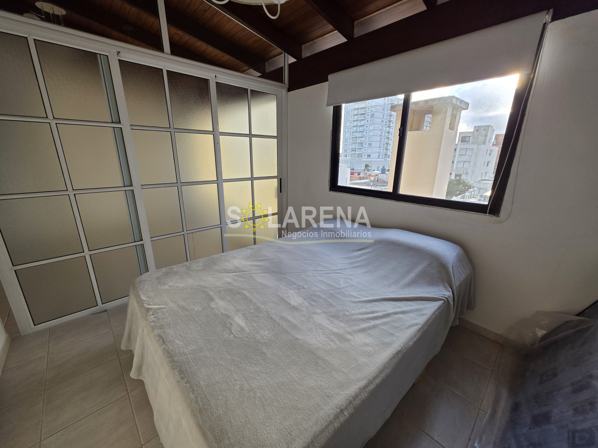 Apartamento ID.912 - EDIFICIO BAJO, PENT HOUSE DUPLEX A UNA CUADRA DEL MAR