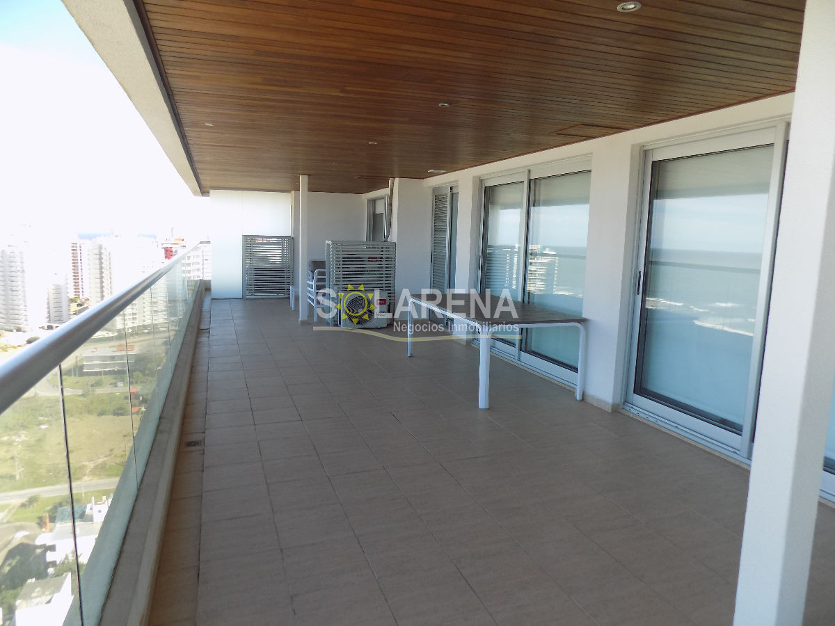 Apartamento ID.1416 - Torre nueva de categoría 