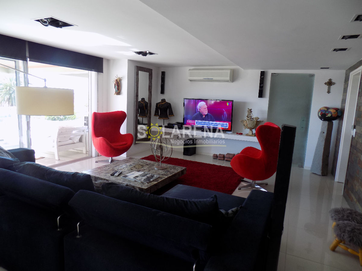 Apartamento ID.296 - Edificio frente al puerto con vista directa al mar