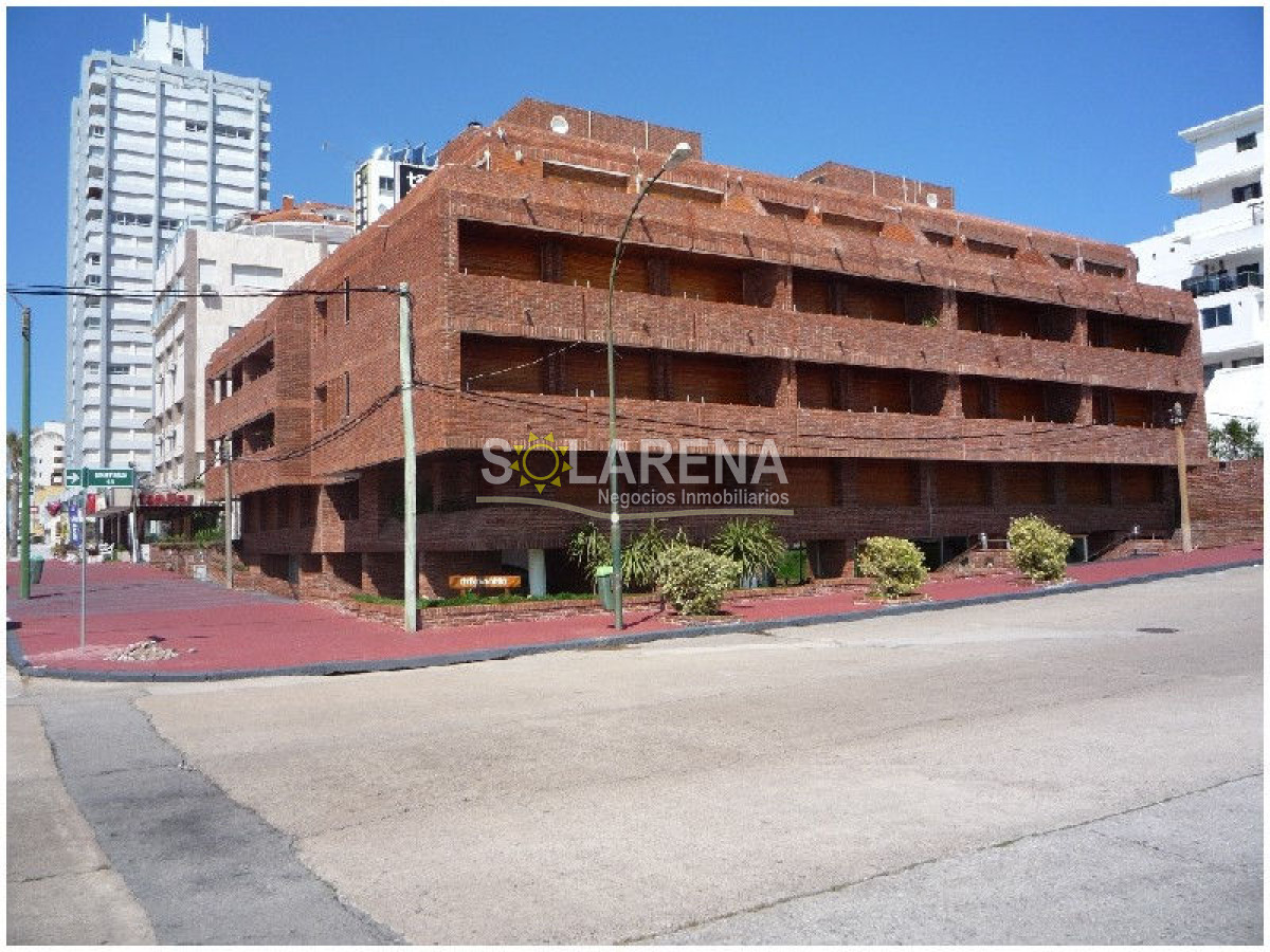 Apartamento ID.394 - Edifico frente a la playa Mansa