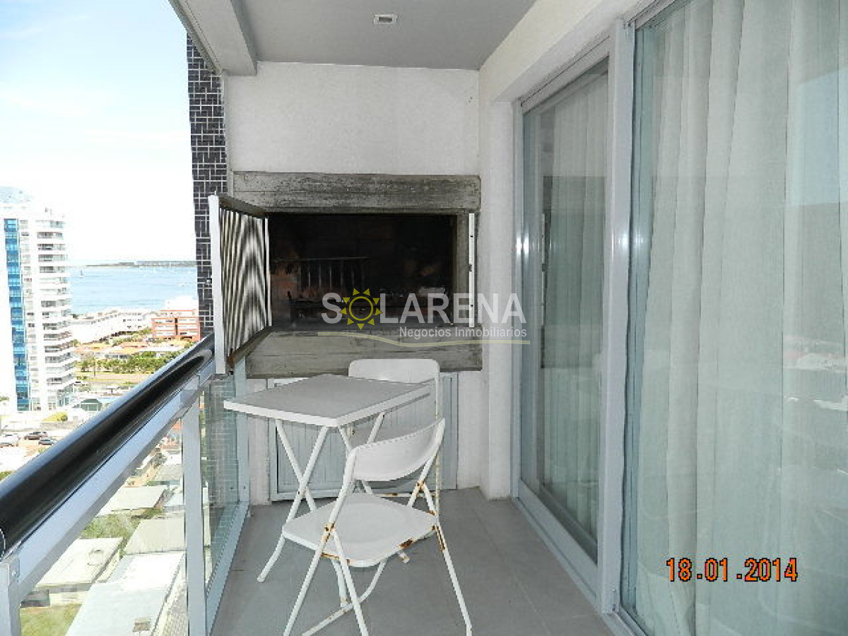 Apartamento ID.616 - Torre de categoría con muy buenos servicios a dos cuadras de la mansa
