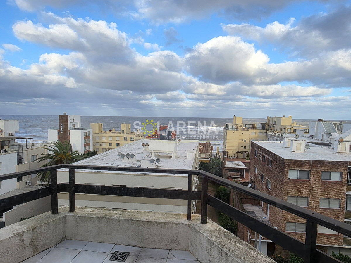 Apartamento ID.912 - EDIFICIO BAJO, PENT HOUSE DUPLEX A UNA CUADRA DEL MAR