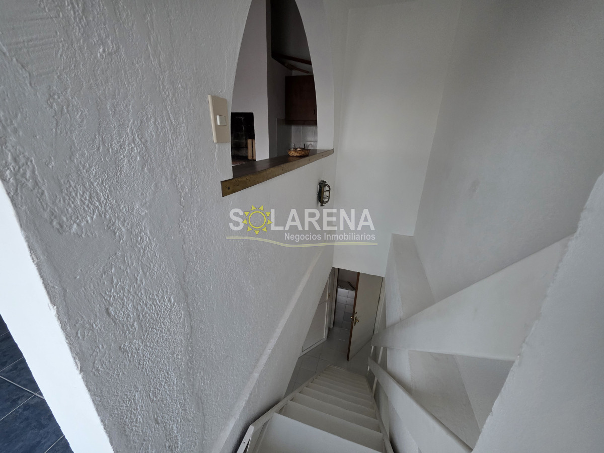 Apartamento ID.964 - EDIFICIO BAJO A UNA CUADRA DE LA PLAYA