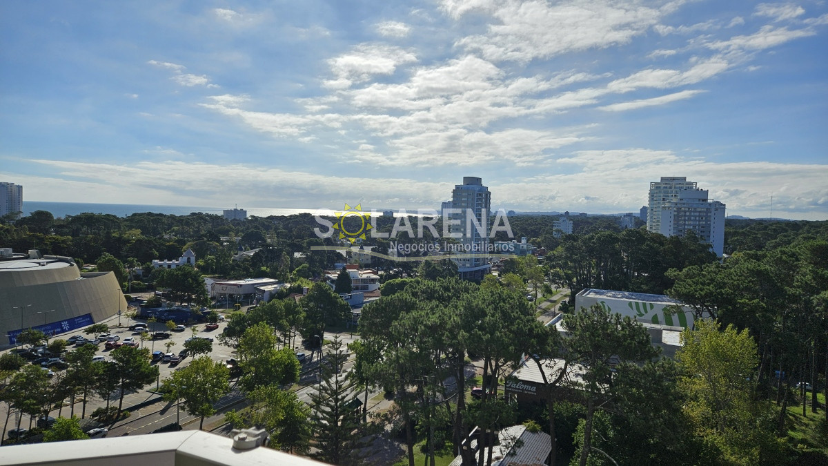 Apartamento ID.6475 - Torre de categoría con excelentes servicios 