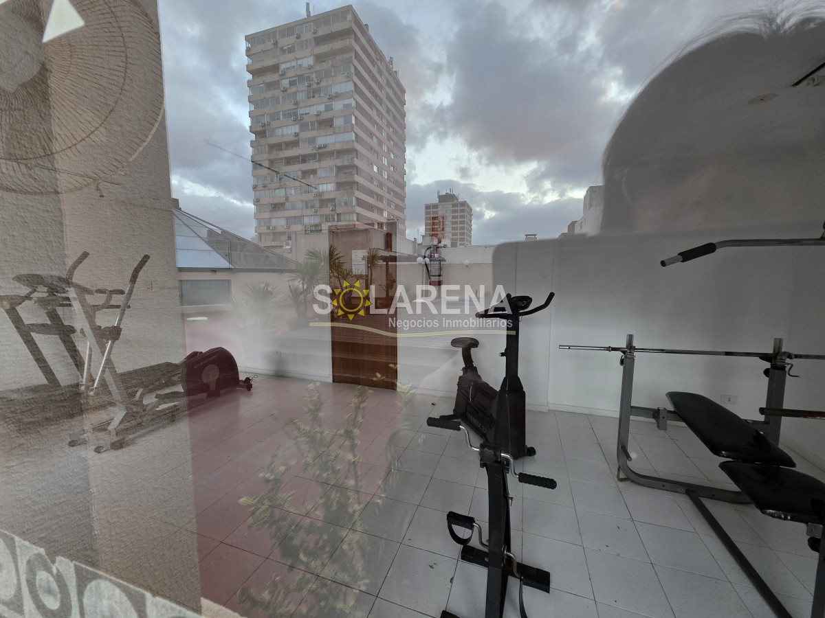 Apartamento ID.912 - EDIFICIO BAJO, PENT HOUSE DUPLEX A UNA CUADRA DEL MAR