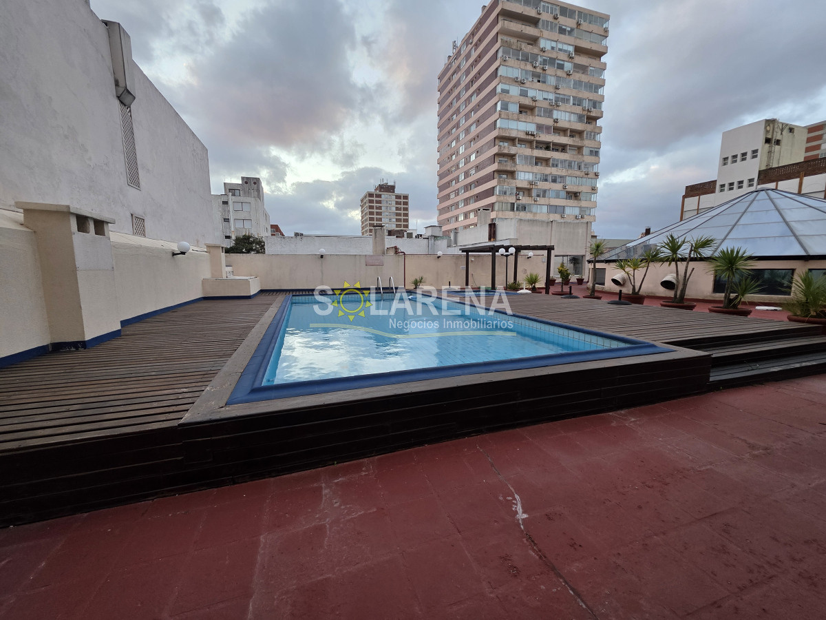 Apartamento ID.964 - EDIFICIO BAJO A UNA CUADRA DE LA PLAYA