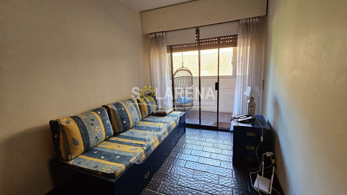 Apartamento ID.562 - Edificio bajo en zona puerto, amplio 