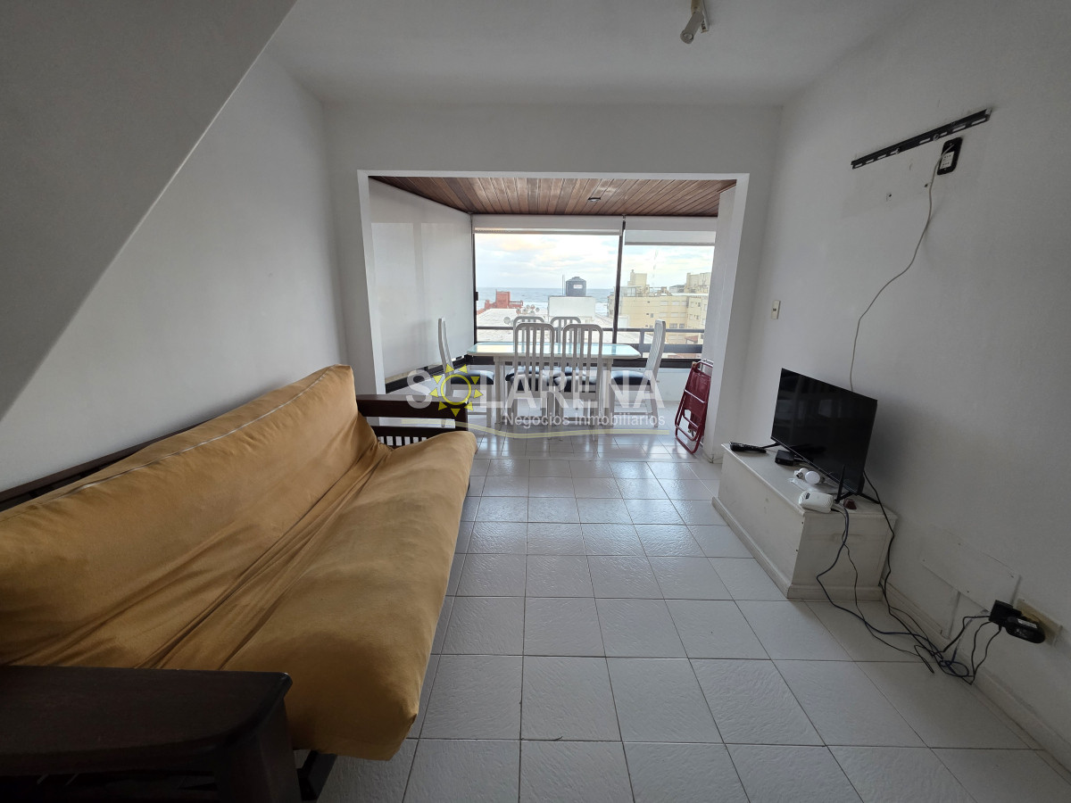 Apartamento ID.964 - EDIFICIO BAJO A UNA CUADRA DE LA PLAYA