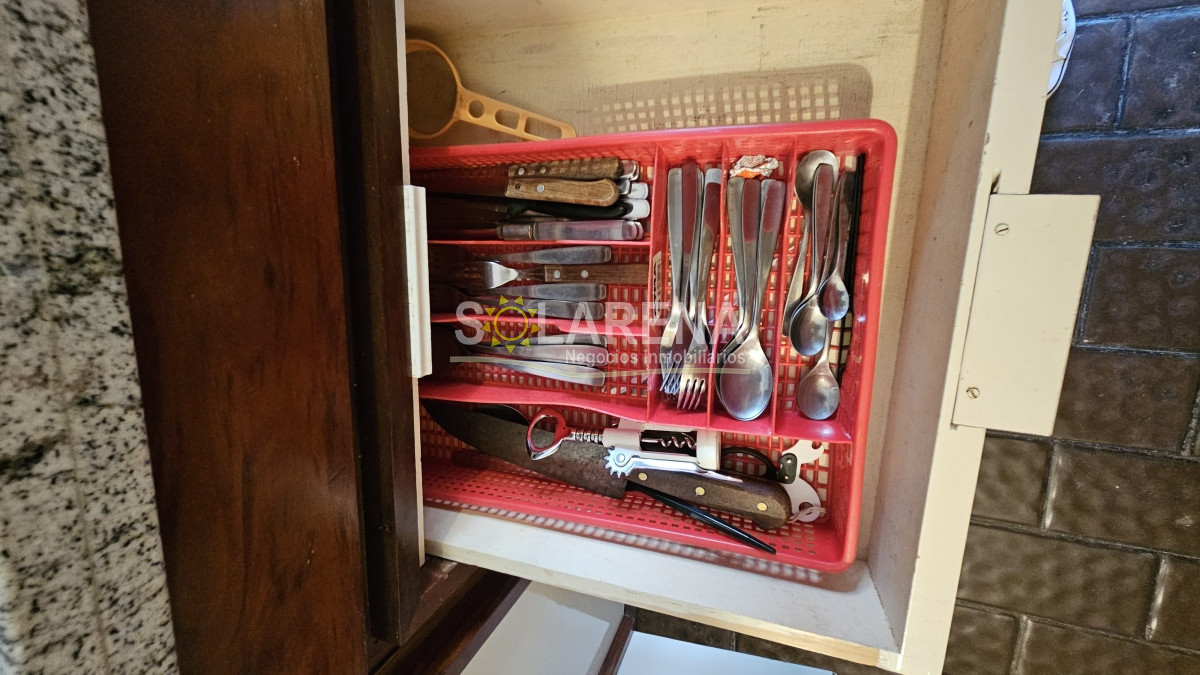 Apartamento ID.562 - Edificio bajo en zona puerto, amplio 