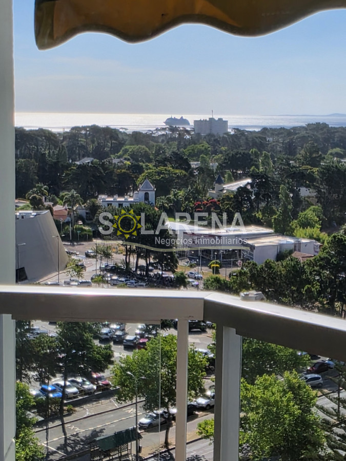 Apartamento ID.6475 - Torre de categoría con excelentes servicios 