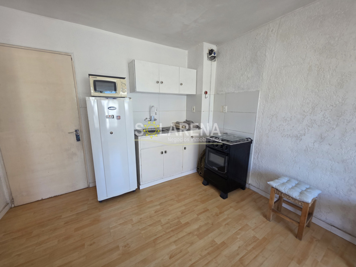 Apartamento ID.6586 - Edificio a una cuadra del puerto, de 4 pisos con ascensor.