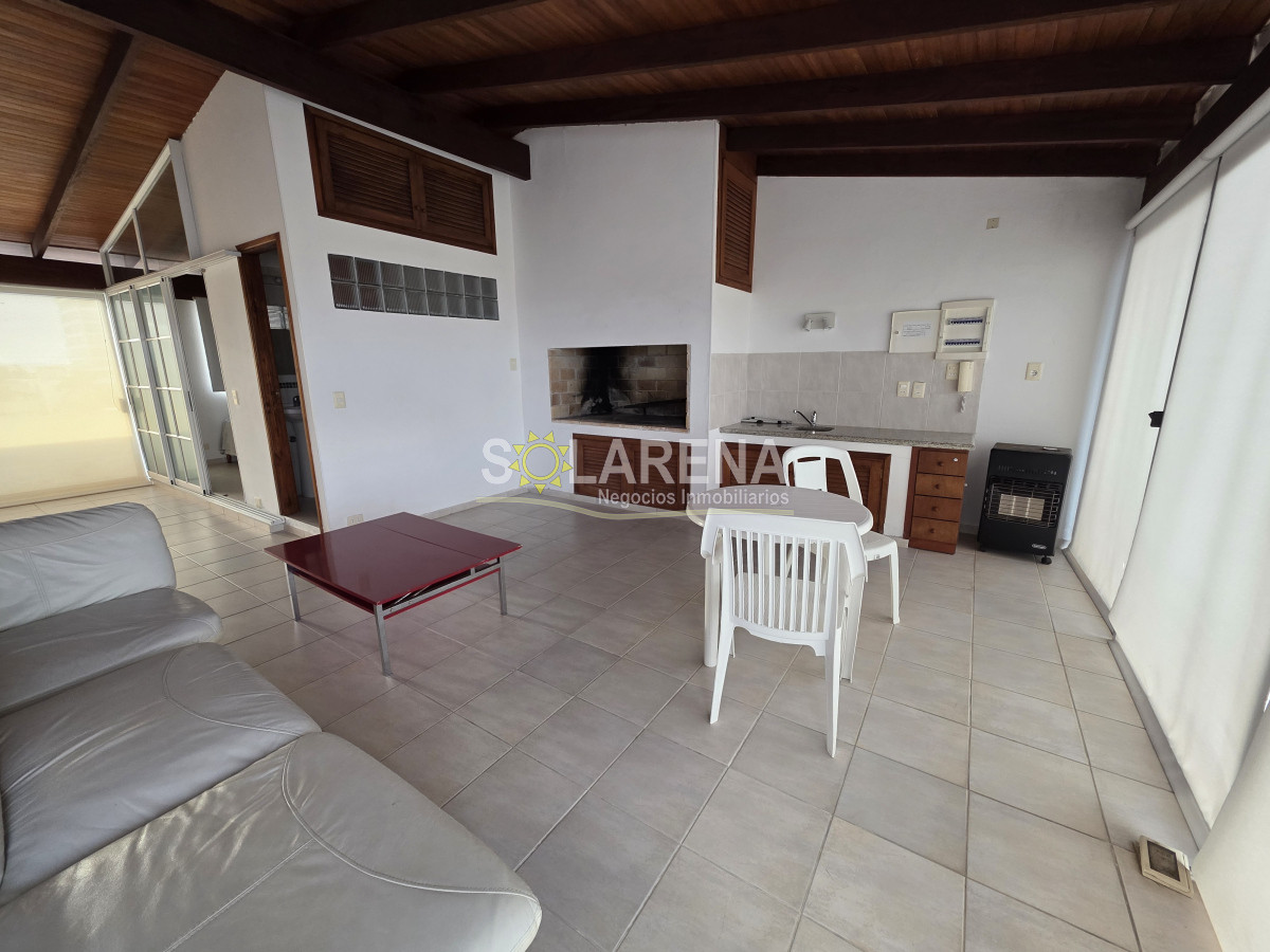 Apartamento ID.912 - EDIFICIO BAJO, PENT HOUSE DUPLEX A UNA CUADRA DEL MAR