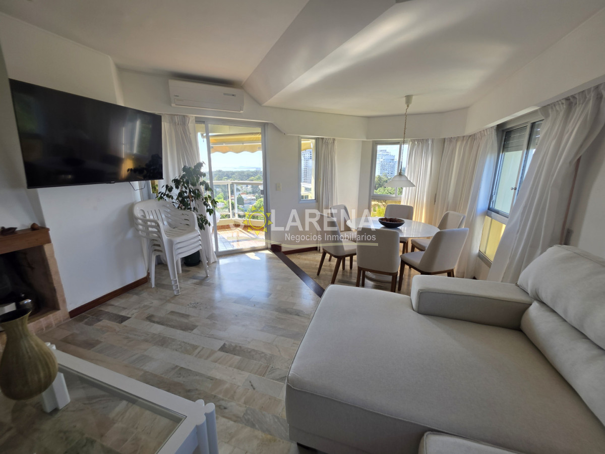 Apartamento ID.6475 - Torre de categoría con excelentes servicios 