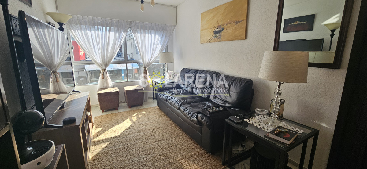 Apartamento ID.6533 - Hermoso apartamento en edificio bajo a dos cuadras de la playa