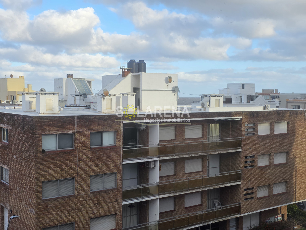 Apartamento ID.912 - EDIFICIO BAJO, PENT HOUSE DUPLEX A UNA CUADRA DEL MAR