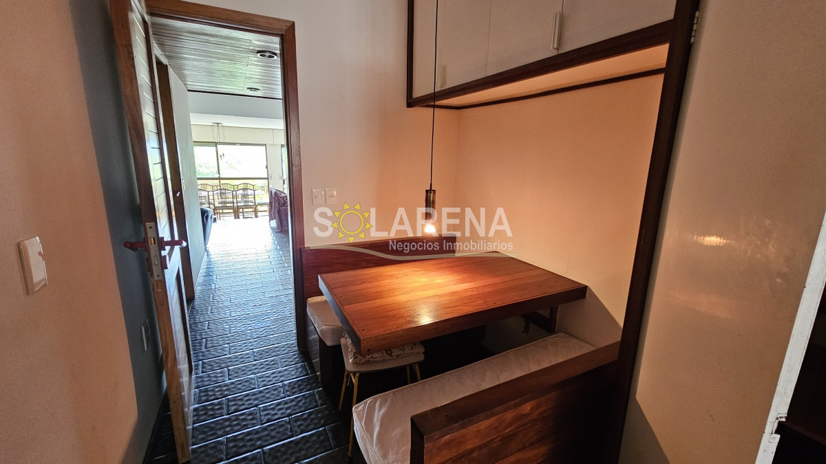 Apartamento ID.562 - Edificio bajo en zona puerto, amplio 
