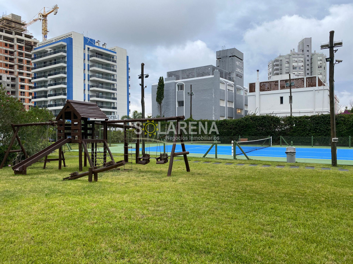 Apartamento ID.929 - Torre de categoria a 3 cuadras de Hotel Conrad y 2 de la Brava