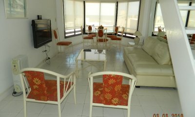 EDIFICIO BAJO, PENT HOUSE DUPLEX A UNA CUADRA DEL MAR