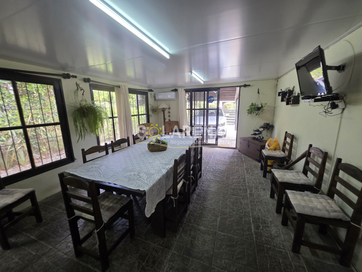 Casa ID.6593 - Hermosa casa en Pinares en alquiler anual