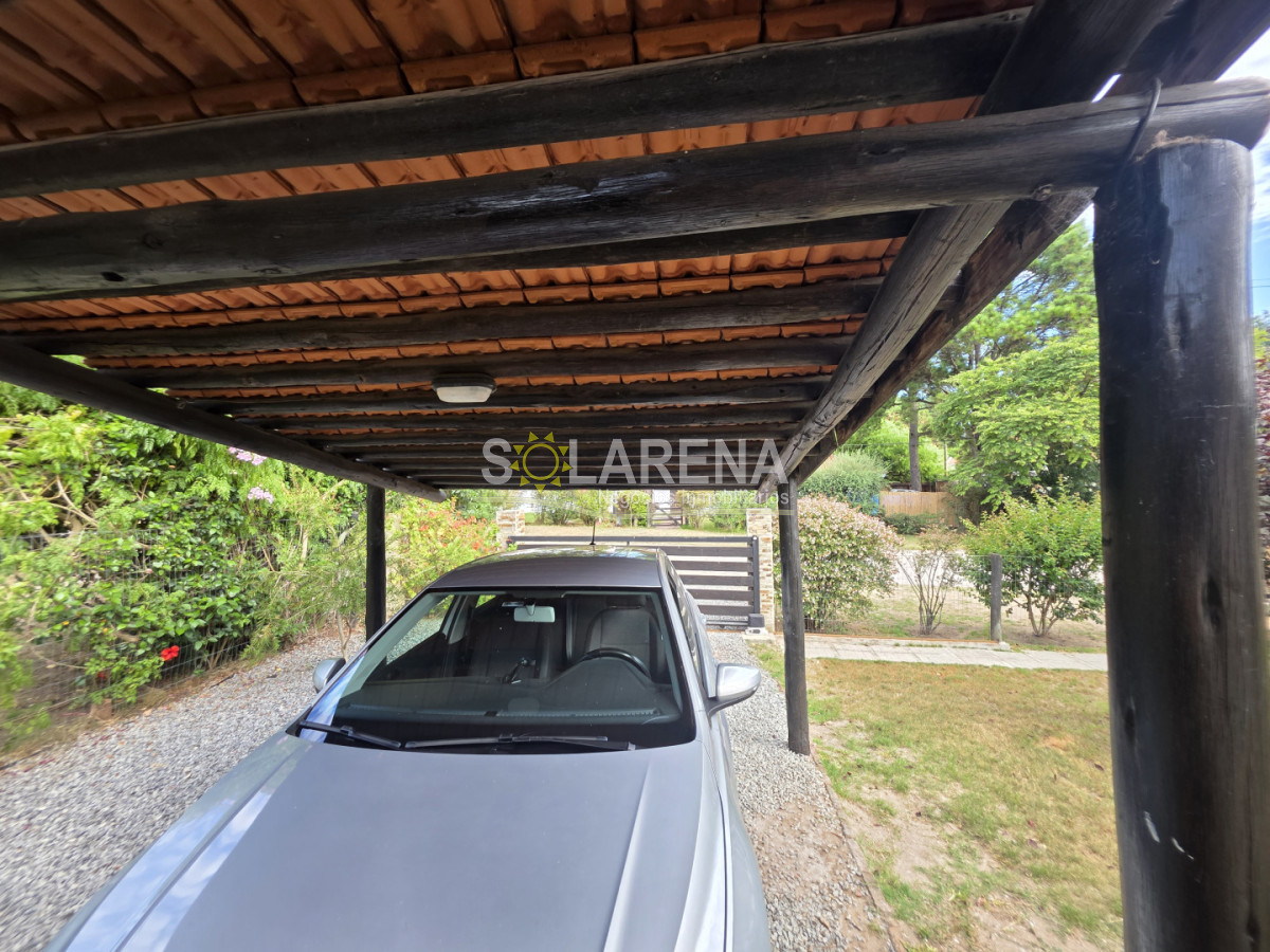 Casa ID.6593 - Hermosa casa en Pinares en alquiler anual