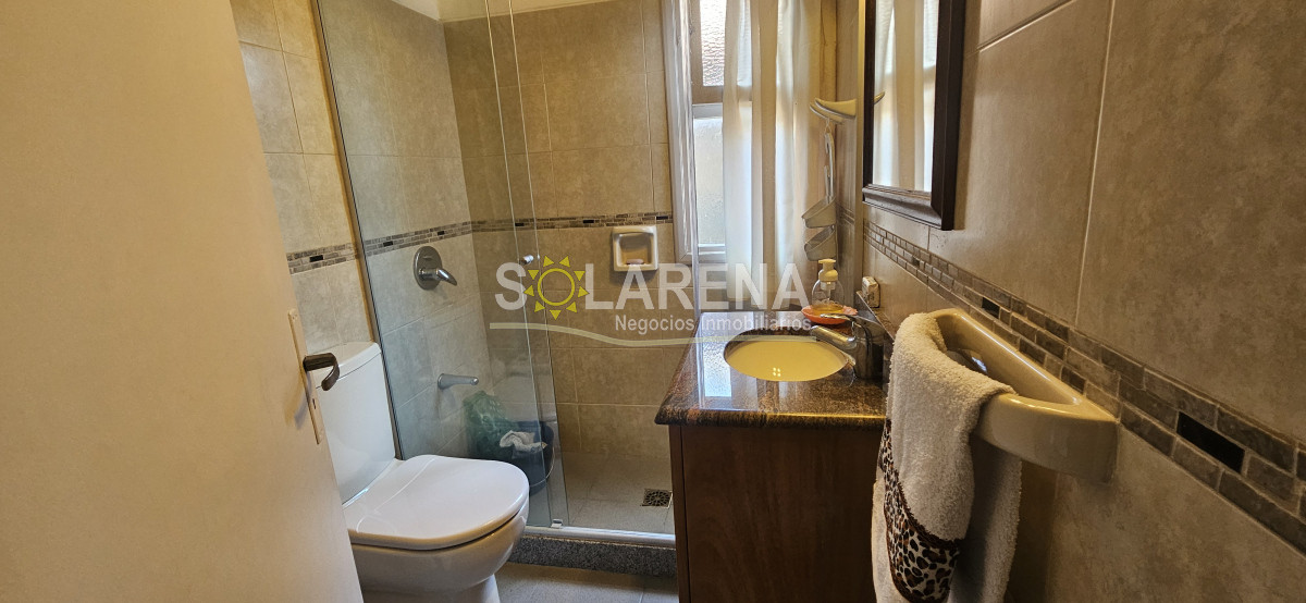 Casa ID.5483 - Casa a tres cuadras de la playa Brava