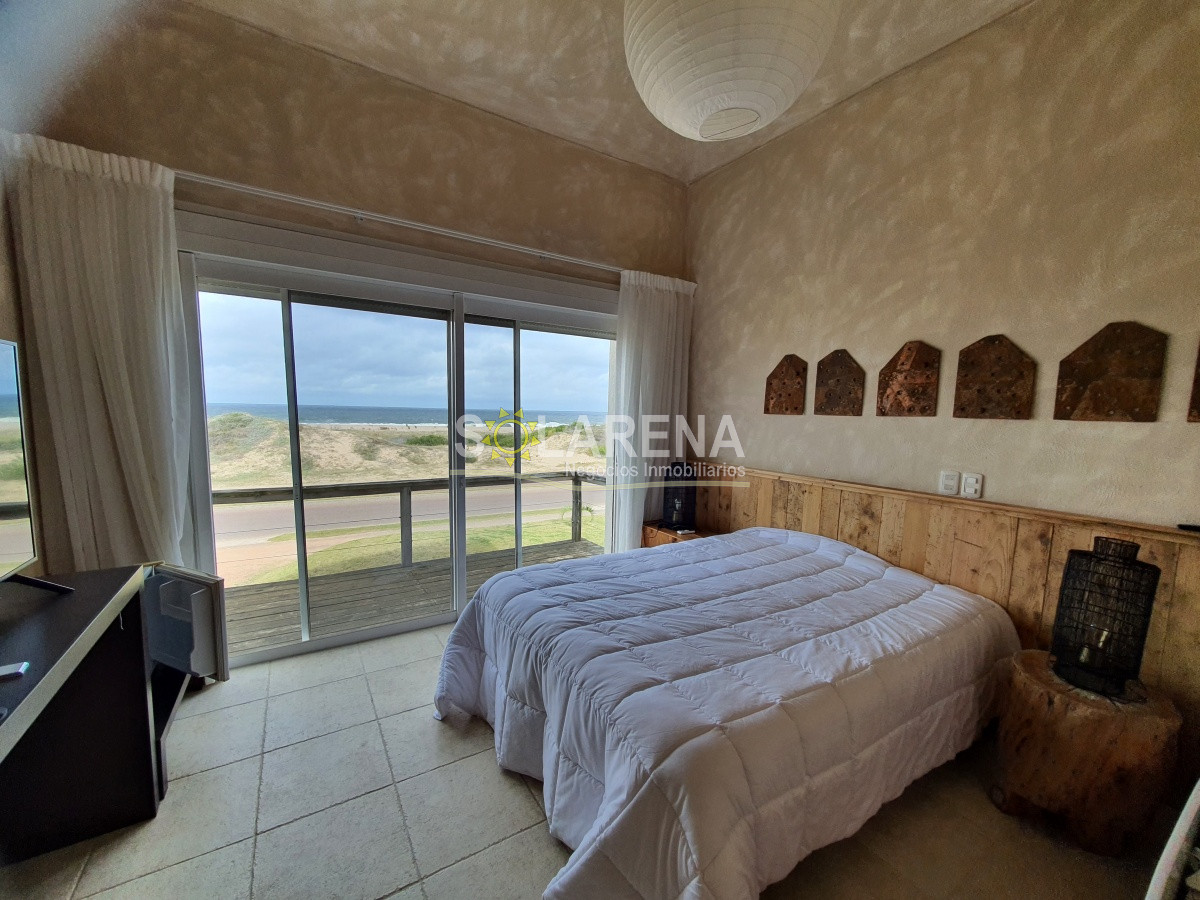 Casa ID.5548 - Mansión frente al mar, La Barra