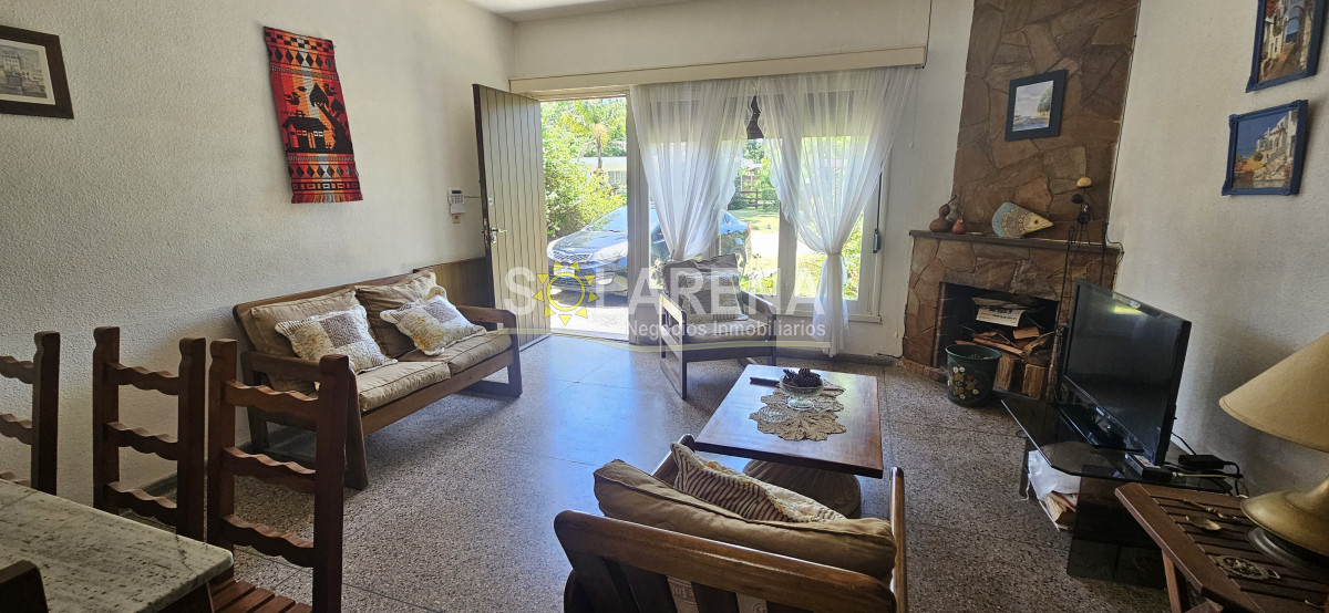 Casa ID.5483 - Casa a tres cuadras de la playa Brava
