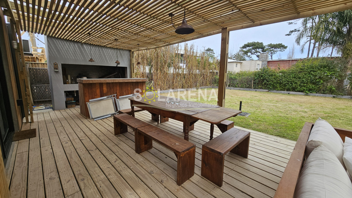 Casa ID.6528 - Casa en Montoya a dos cuadras del mar