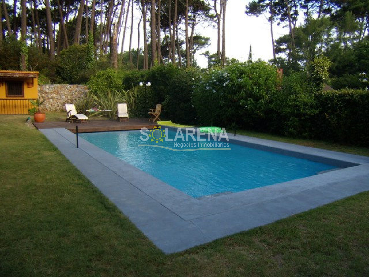 Casa ID.5494 - Hermoso quincho en perfectas condiciones