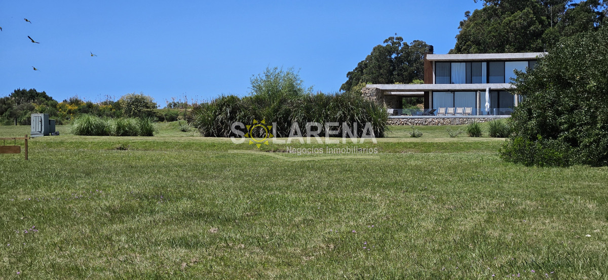Terreno ID.6527 - Pueblo Mio, sobre ruta 104, lote sobre el lago