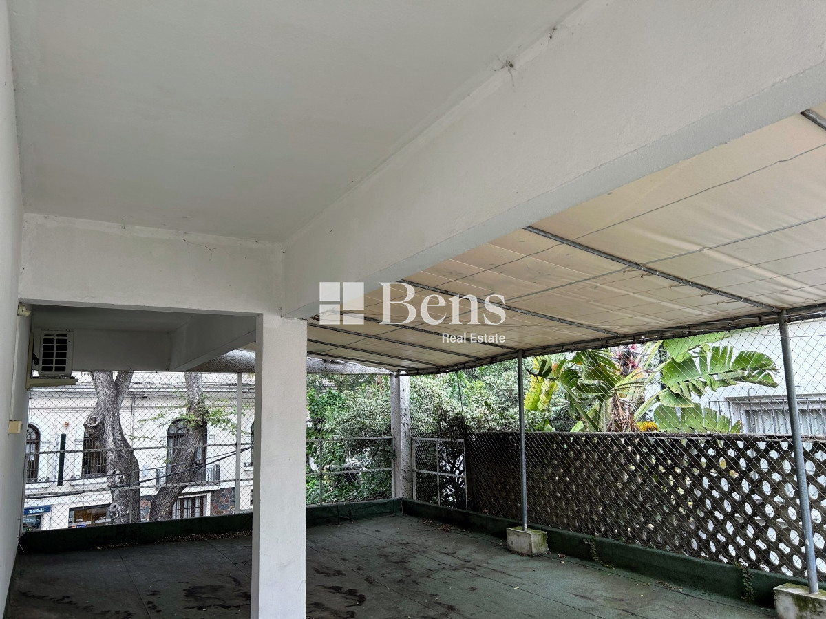 Casa ID.338 - ALQUILER - CASA PADRON UNICO - 3 DORMITORIOS - GARAGE - POCITOS