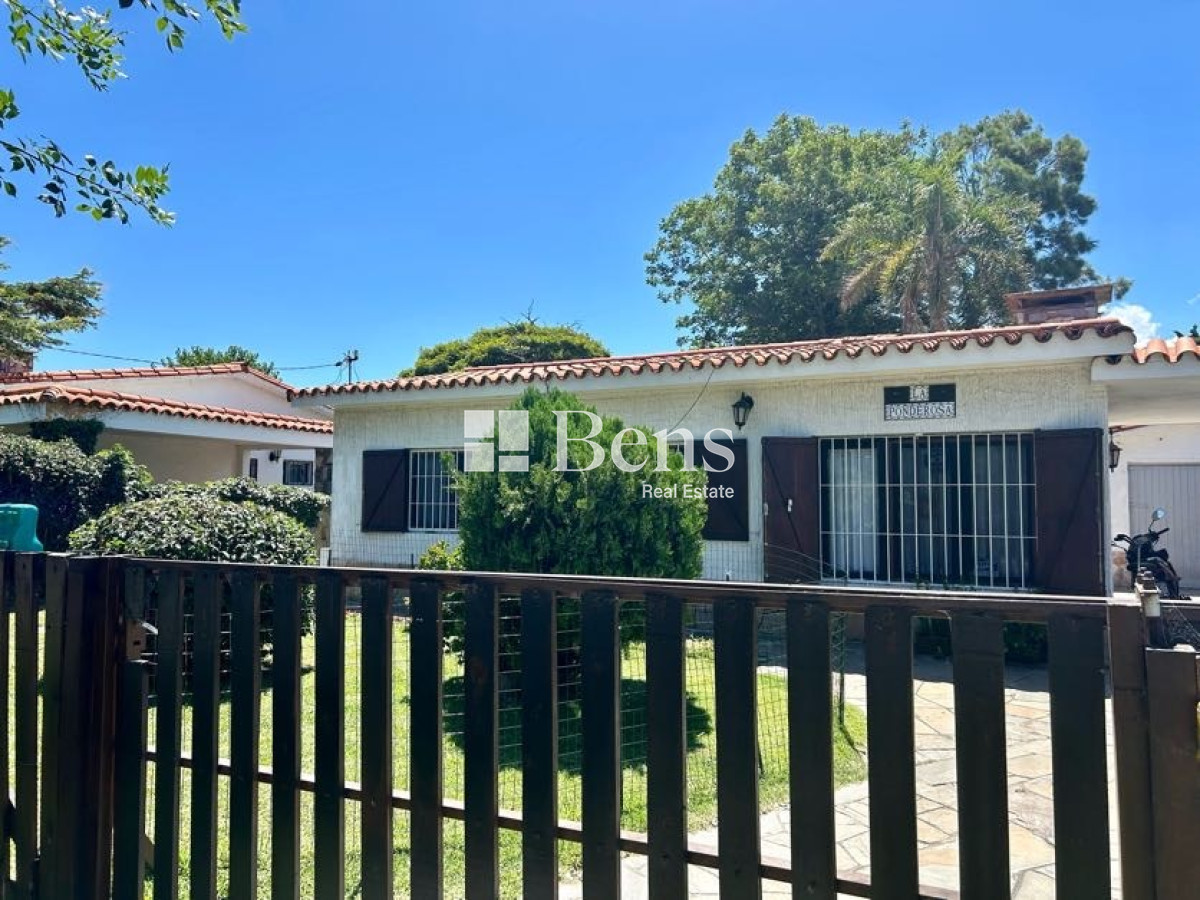 Casa ID.502 - VENTA - CASA PADRÓN ÚNICO - EXCELENTE UBICACIÓN - LAS TOSCAS SUR