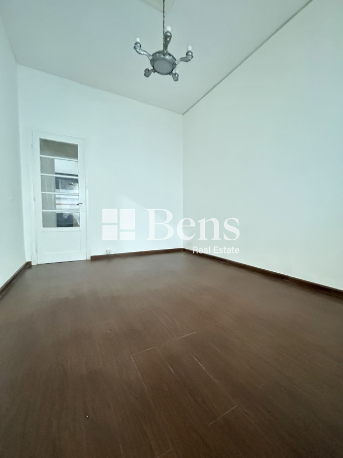 Casa ID.498 - VENTA – CASA DOS AMPLIOS DORMITORIOS – PATIO Y AZOTEA - POCITOS