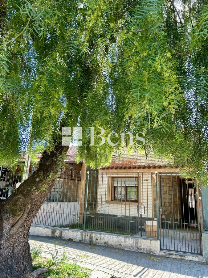 Casa ID.356 - VENTA - CASA PADRON UNICO - OPORTUNIDAD - 3 DORMITORIOS - AMPLIO PATIO - PEREZ CASTELLANOS