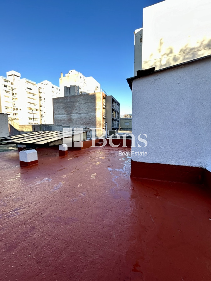 Casa ID.498 - VENTA – CASA DOS AMPLIOS DORMITORIOS – PATIO Y AZOTEA - POCITOS