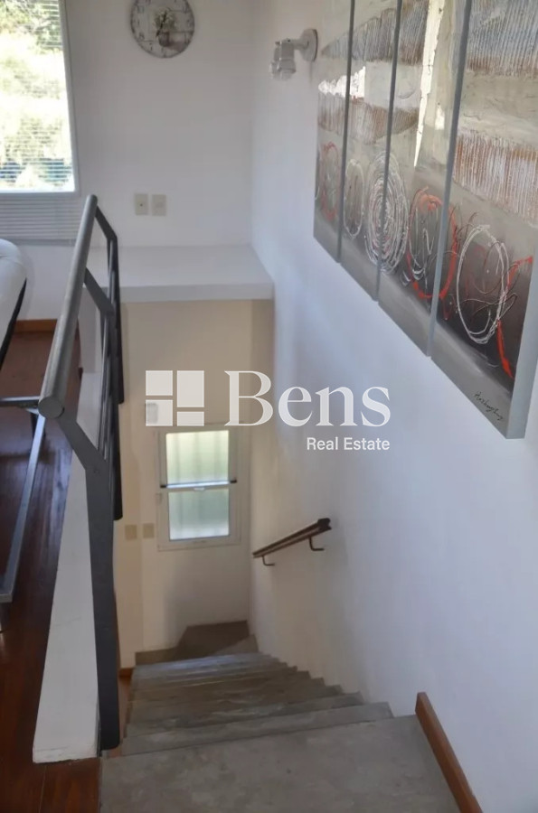 Casa ID.493 - VENTA - CASA AMPLIOS DORMITORIOS - BALCÓN - PARQUE Y BARBACOA -REAL DE SAN CARLOS - COLONIA DEL SACRAMENTO