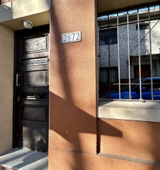 VENTA – CASA DOS AMPLIOS DORMITORIOS – PATIO Y AZOTEA - POCITOS