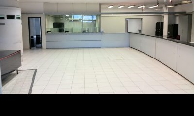 VENTA - LOCAL COMERCIAL - PRÓXIMO A NUEVOCENTRO SHOPPING