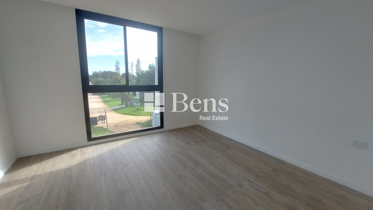 Apartamento ID.445 -    Venta - Casa a estrenar - 3 Dormitorios - Parada 42 de la Mansa - Punta del este.