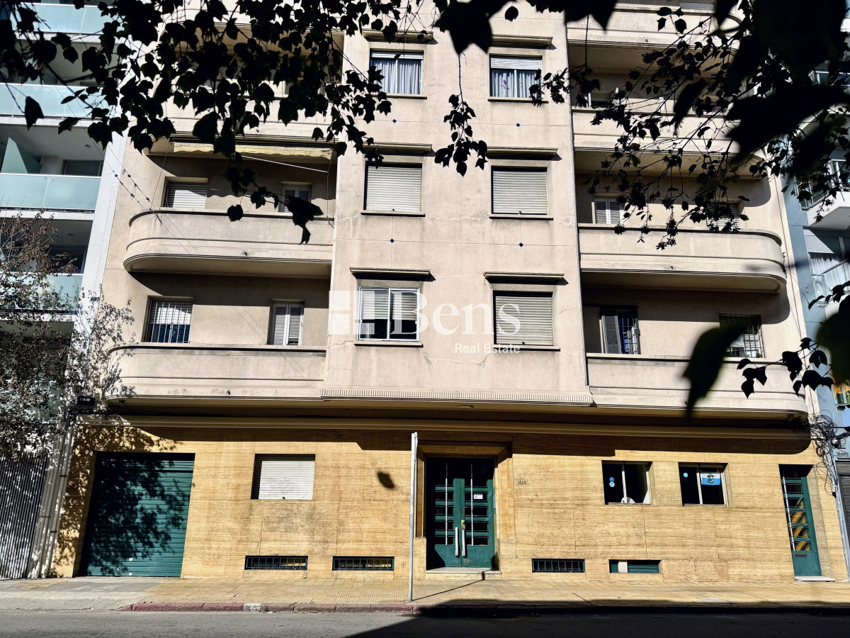 Apartamento ID.540 - VENTA - APARTAMENTO 2 AMPLIOS DORMITORIOS - AL FRENTE - PLANTA BAJA - CENTRO